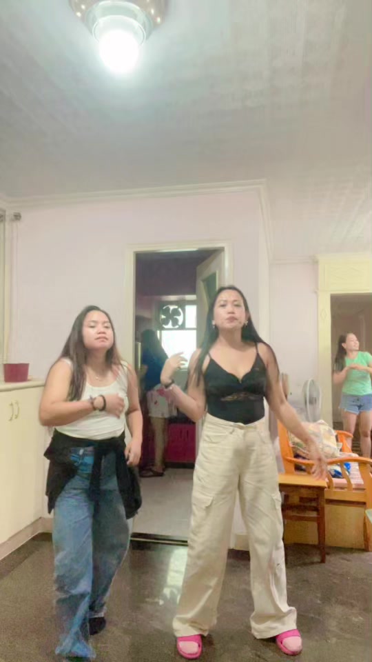 @asnalowela1020🇭🇰🇵🇭