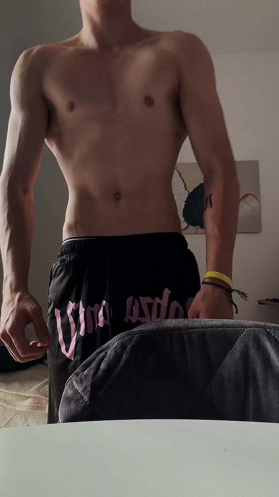 @𝓱𝓮𝓪𝓿𝔂𝓼𝓮𝓽 𝓫𝓸𝔂😏