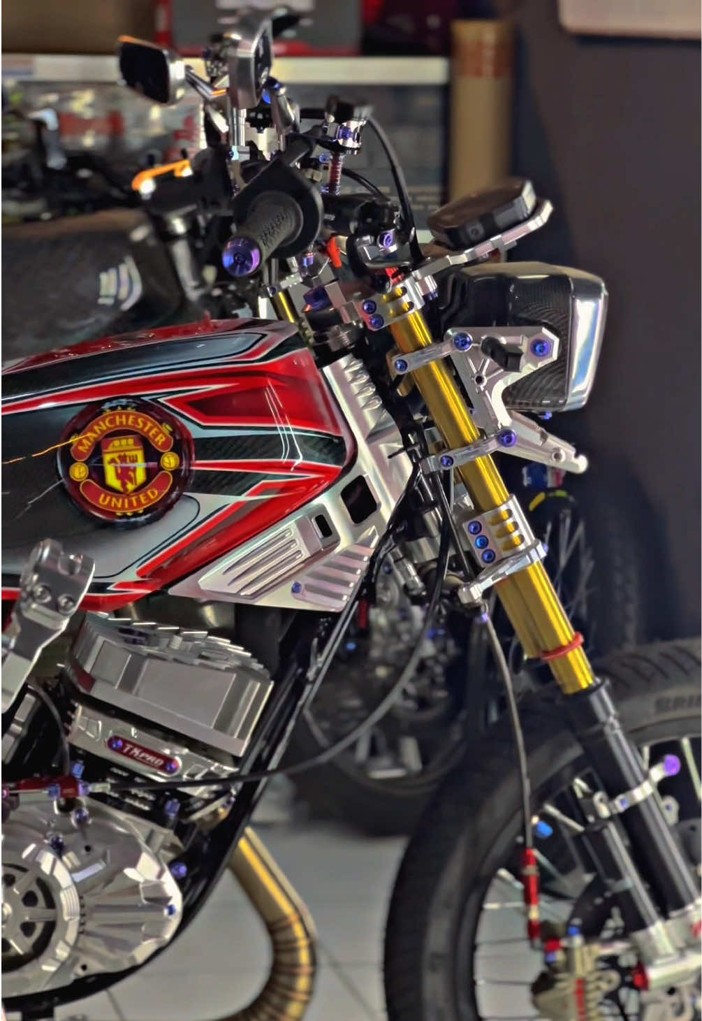 @MRM GARAGE MAGELANG
