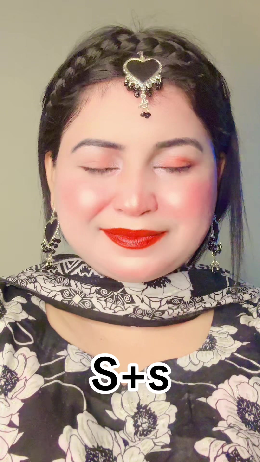 @Sharmin Shila cream apađ