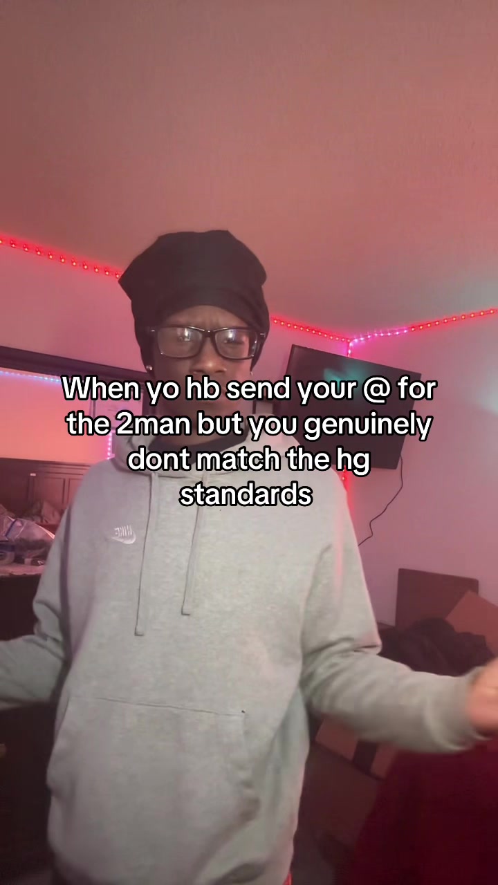 @⃟