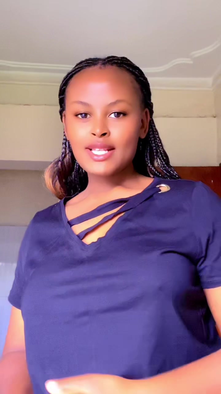 @Lyn🇺🇬