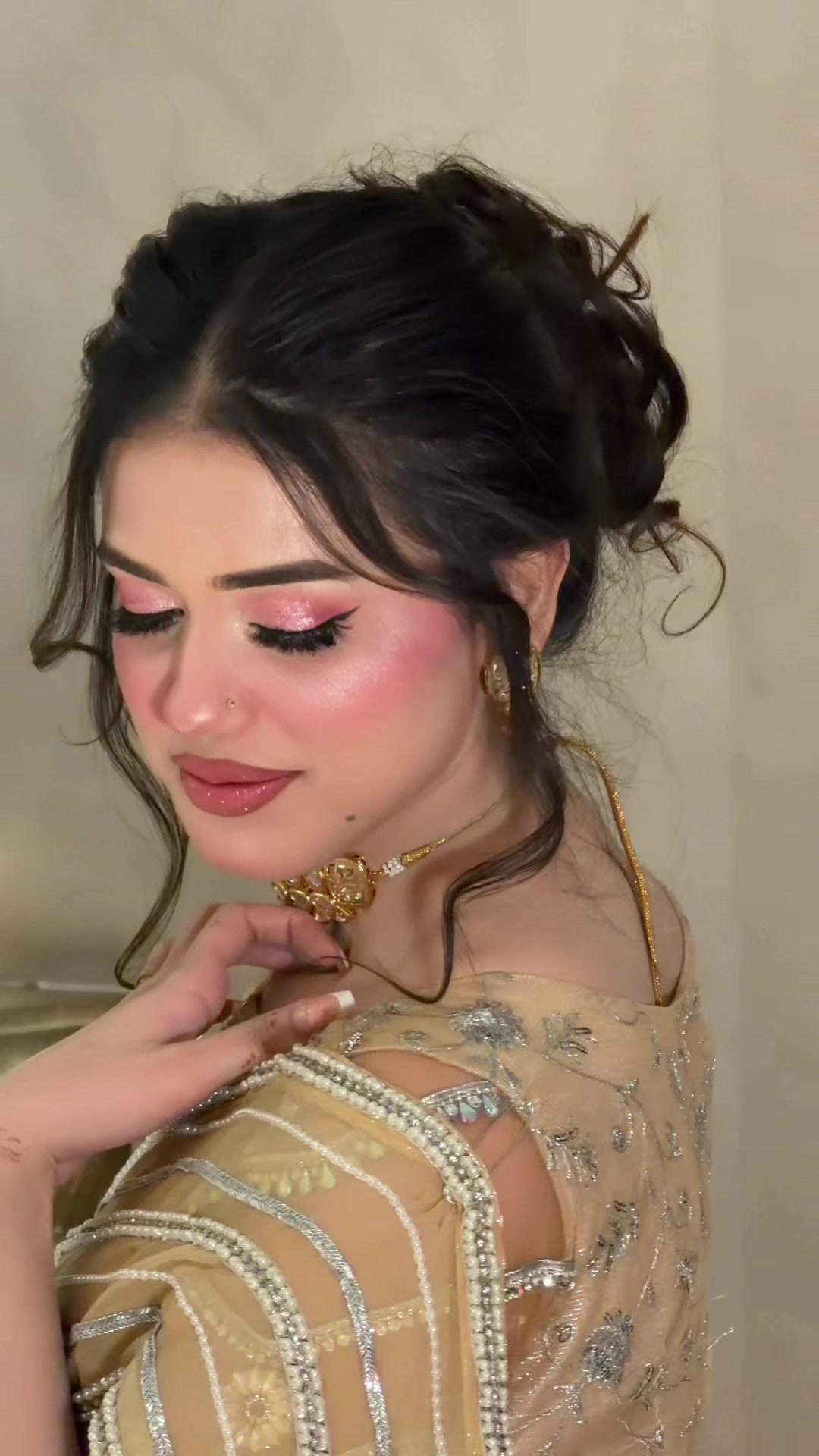 @Alina Amir