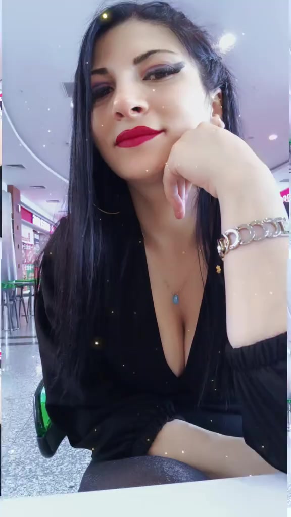 @GECENİN KRALİ&Ccedil;ESİ 👊🏻💋💄😉