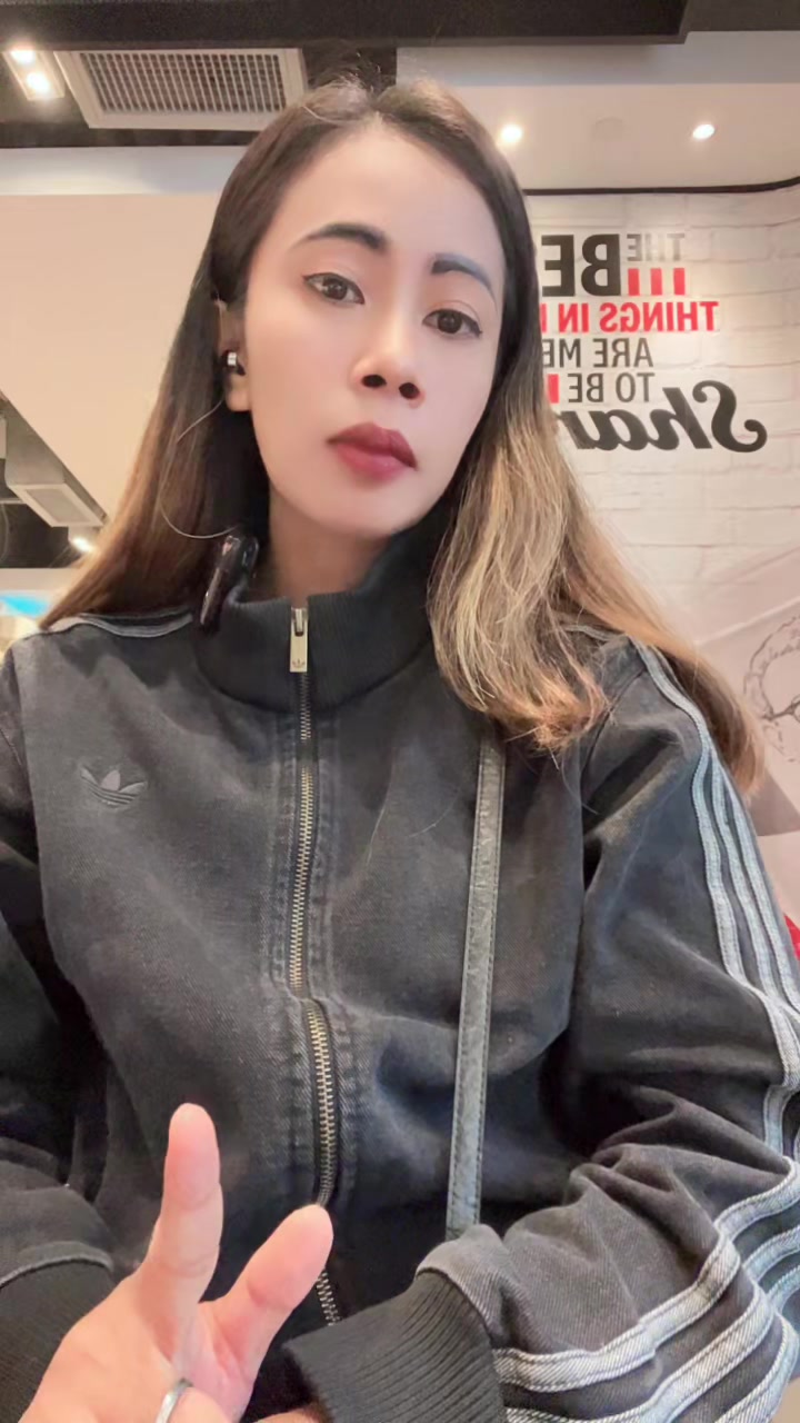 @Erna🇮🇩🇭🇰