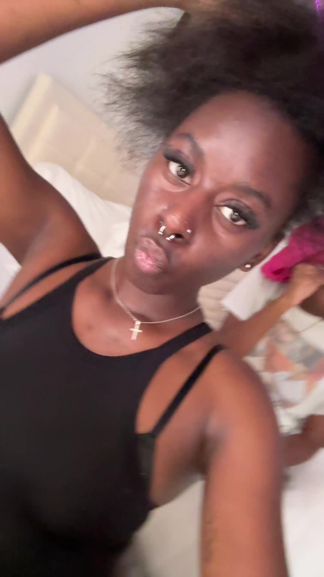 @nellee