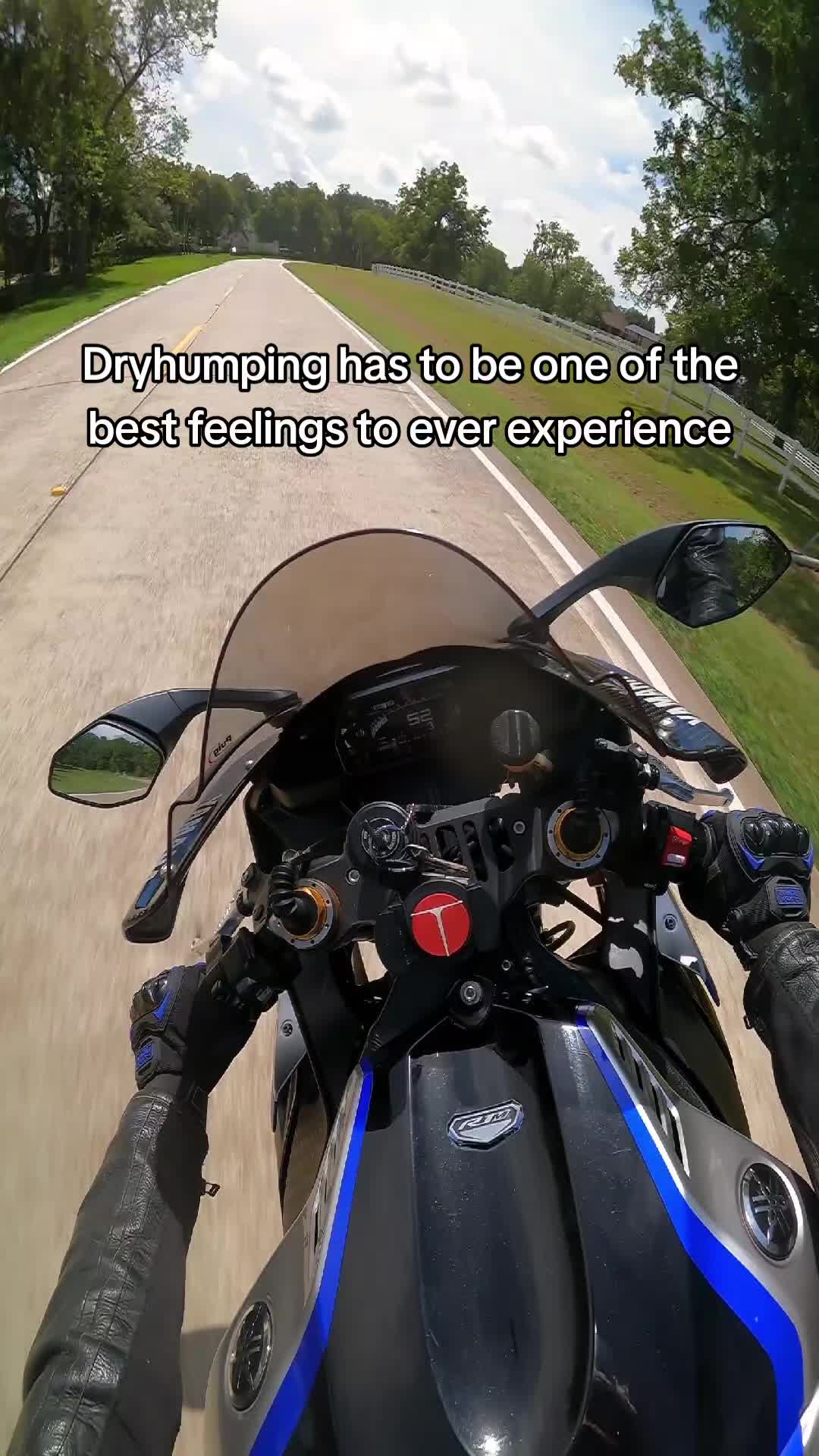 @Lakeshore Biker