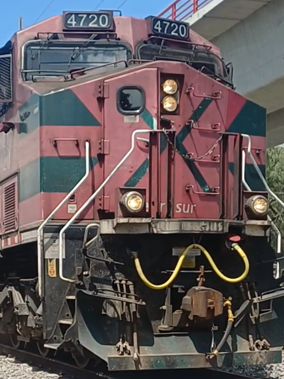 @Ferrocarriles Andy.