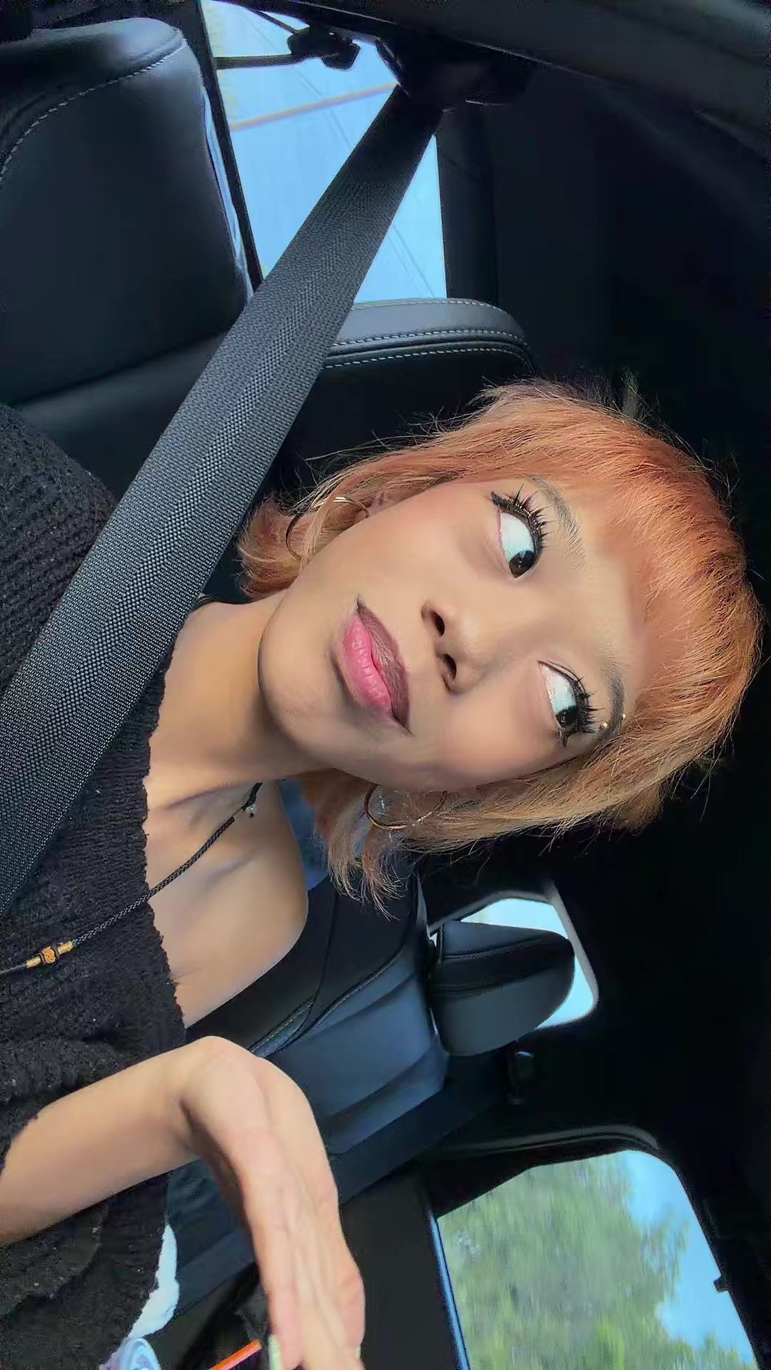 @️