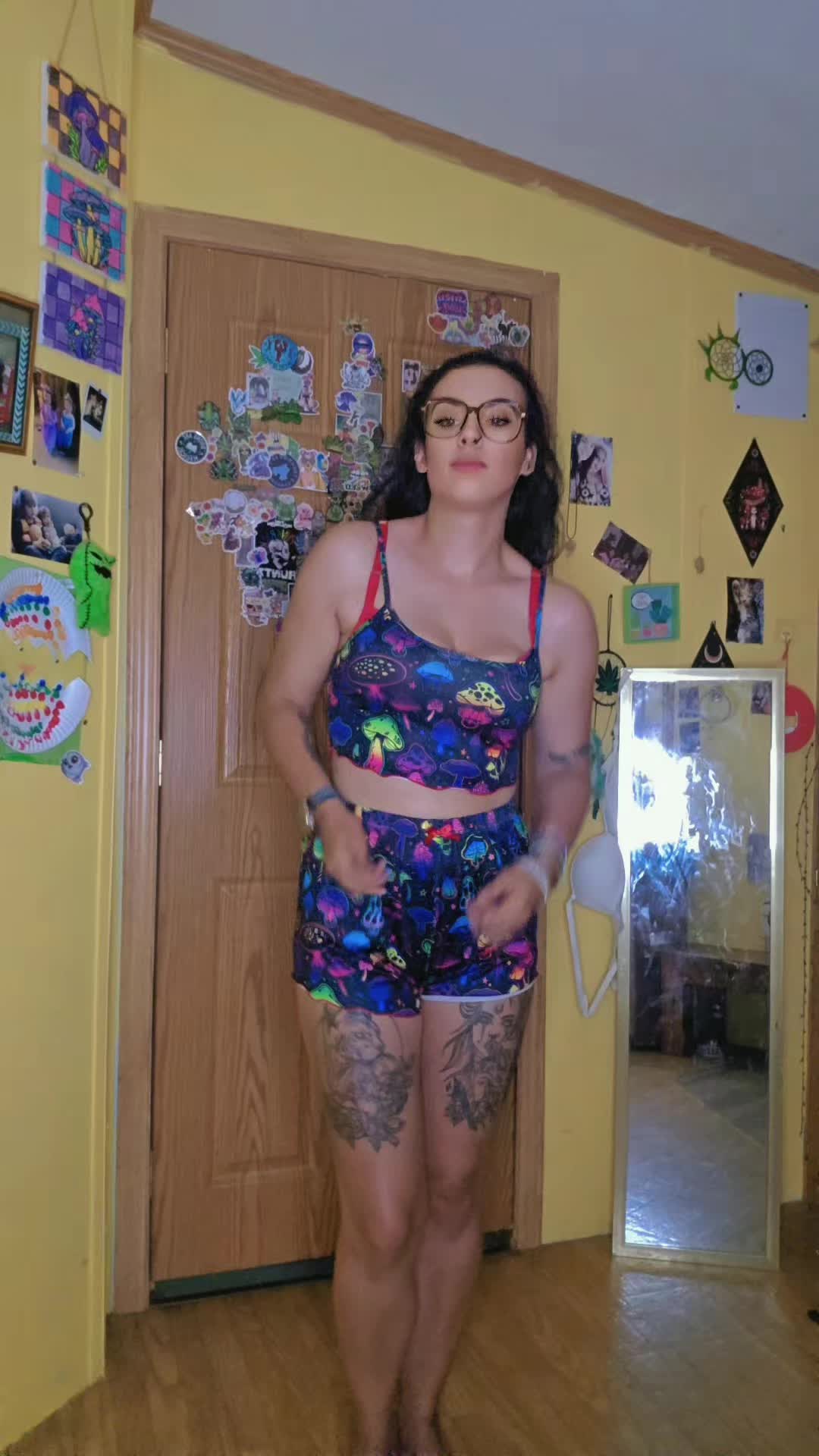 @Satanswitchbaby😘