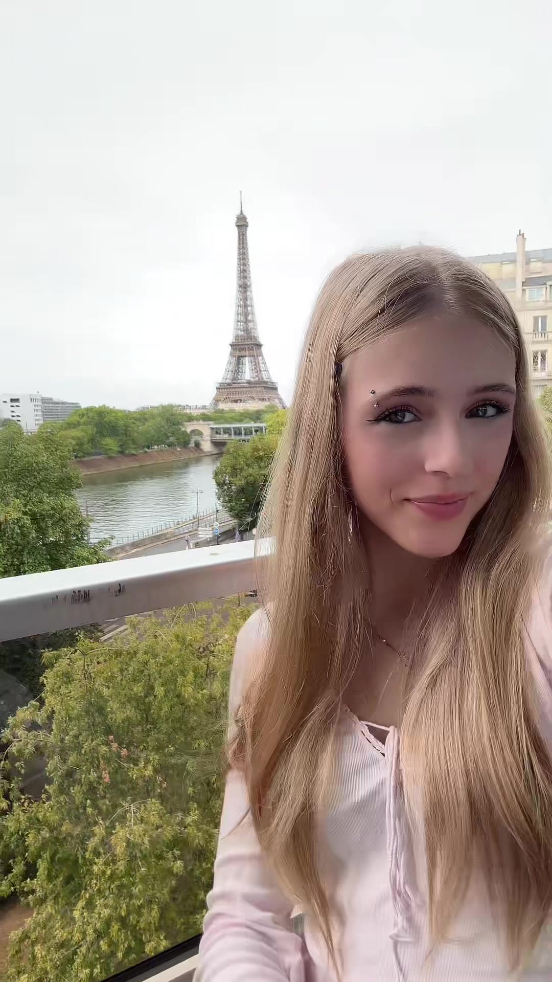 @arina ❀˖°