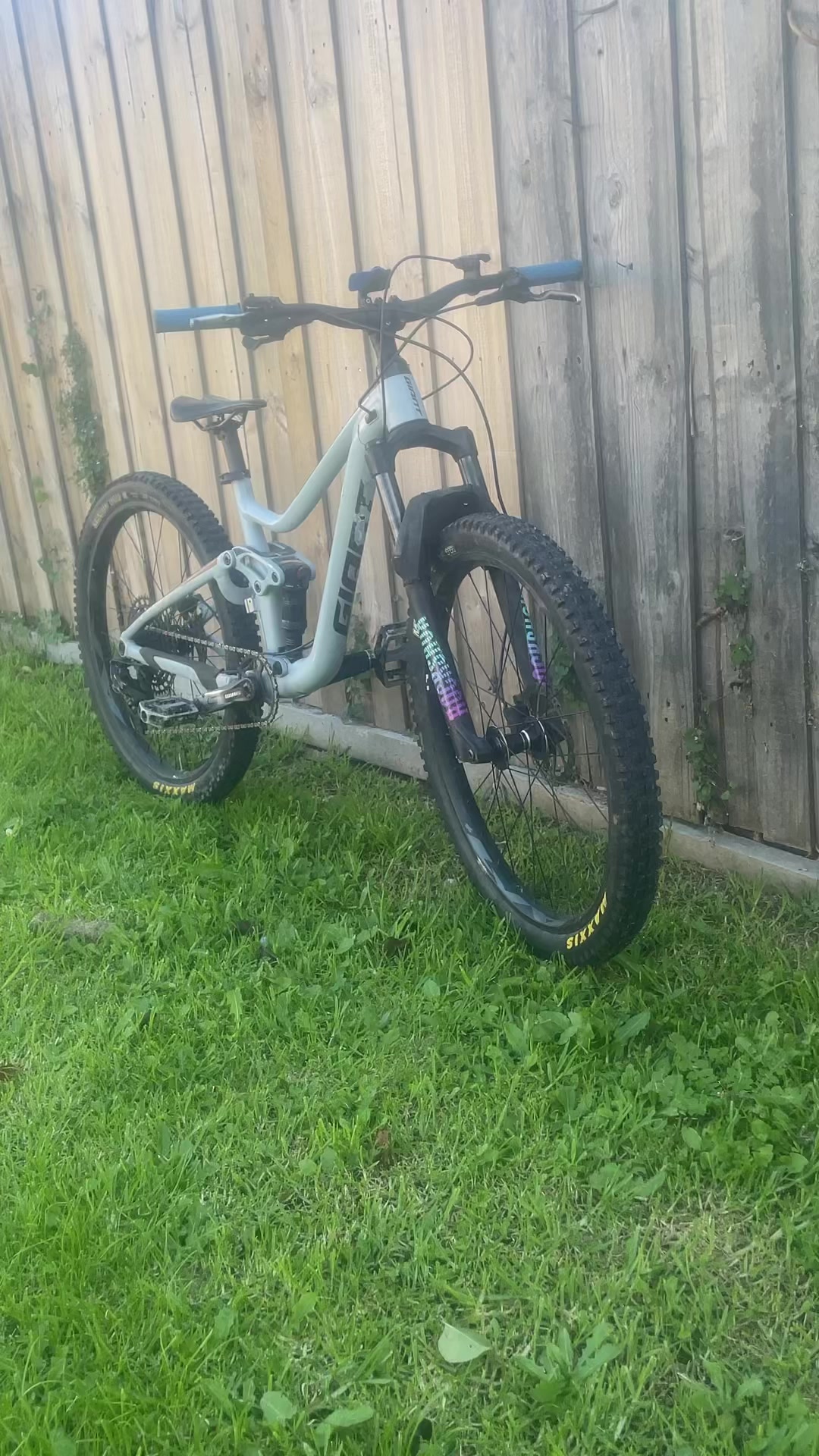 @kais.bikes