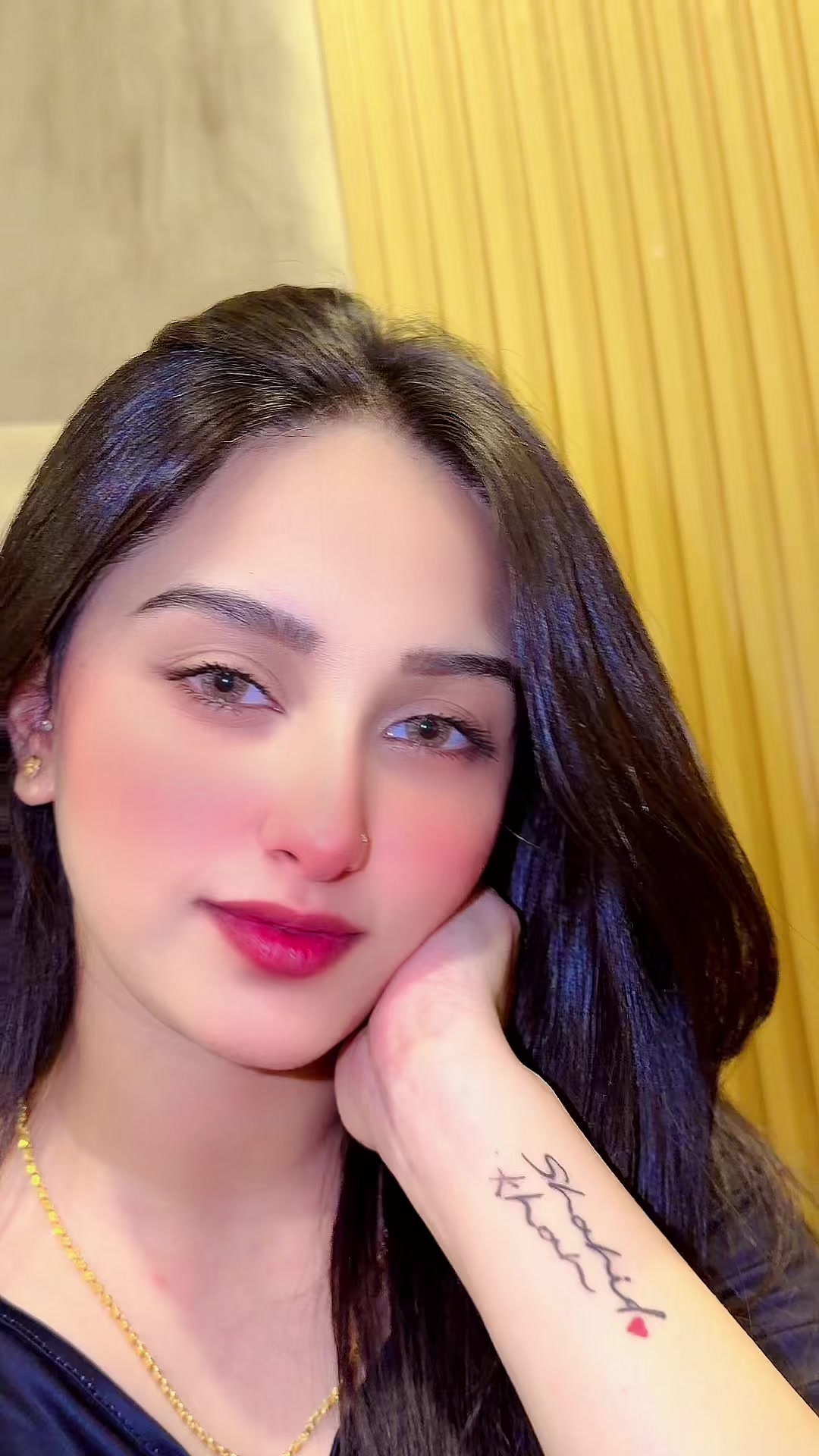 @✨پریزا شاہد🦋
