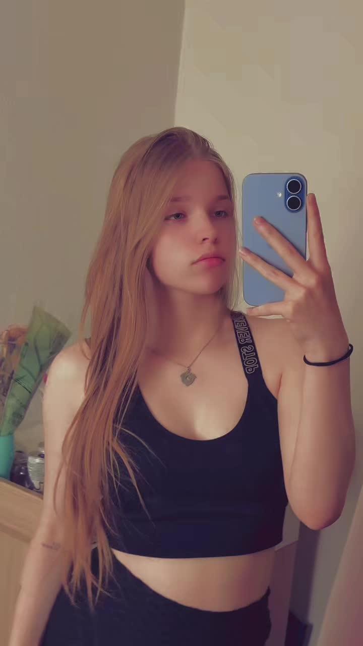 @🎭