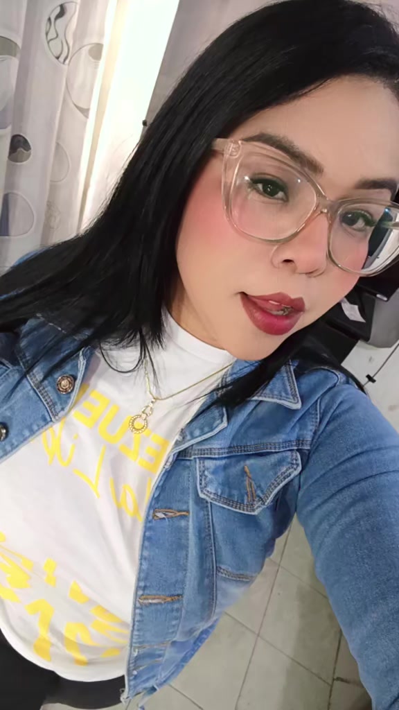 @GloriSting🦂