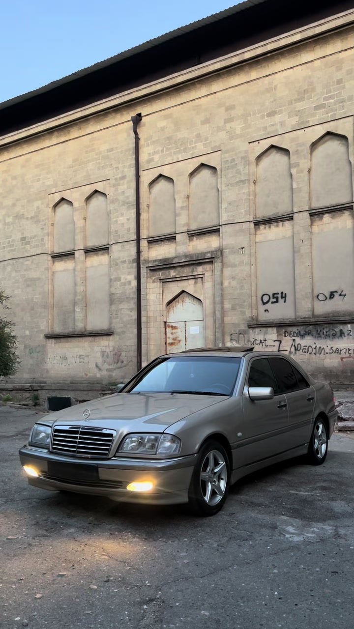 @ℒ𝒟.41🇦🇿