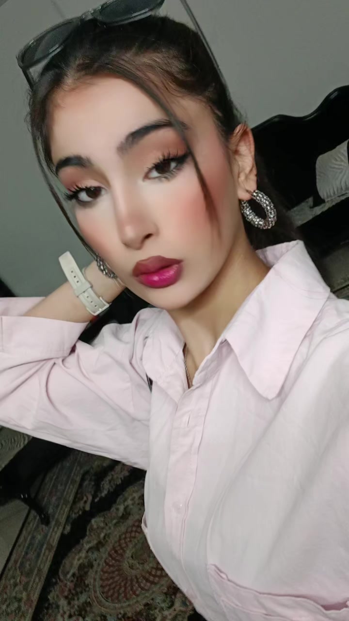 @_Hasti