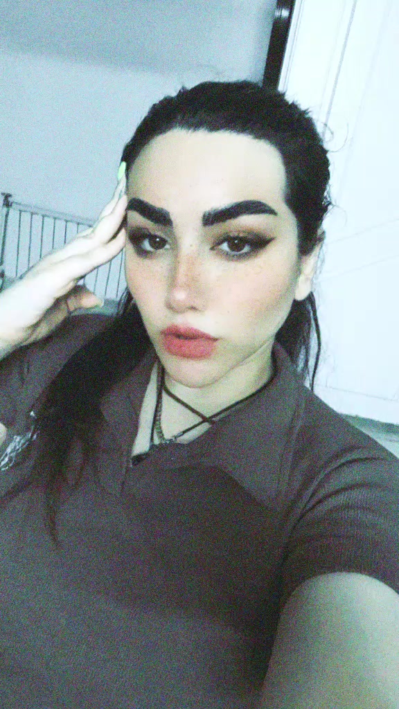 @pariya ariyaei