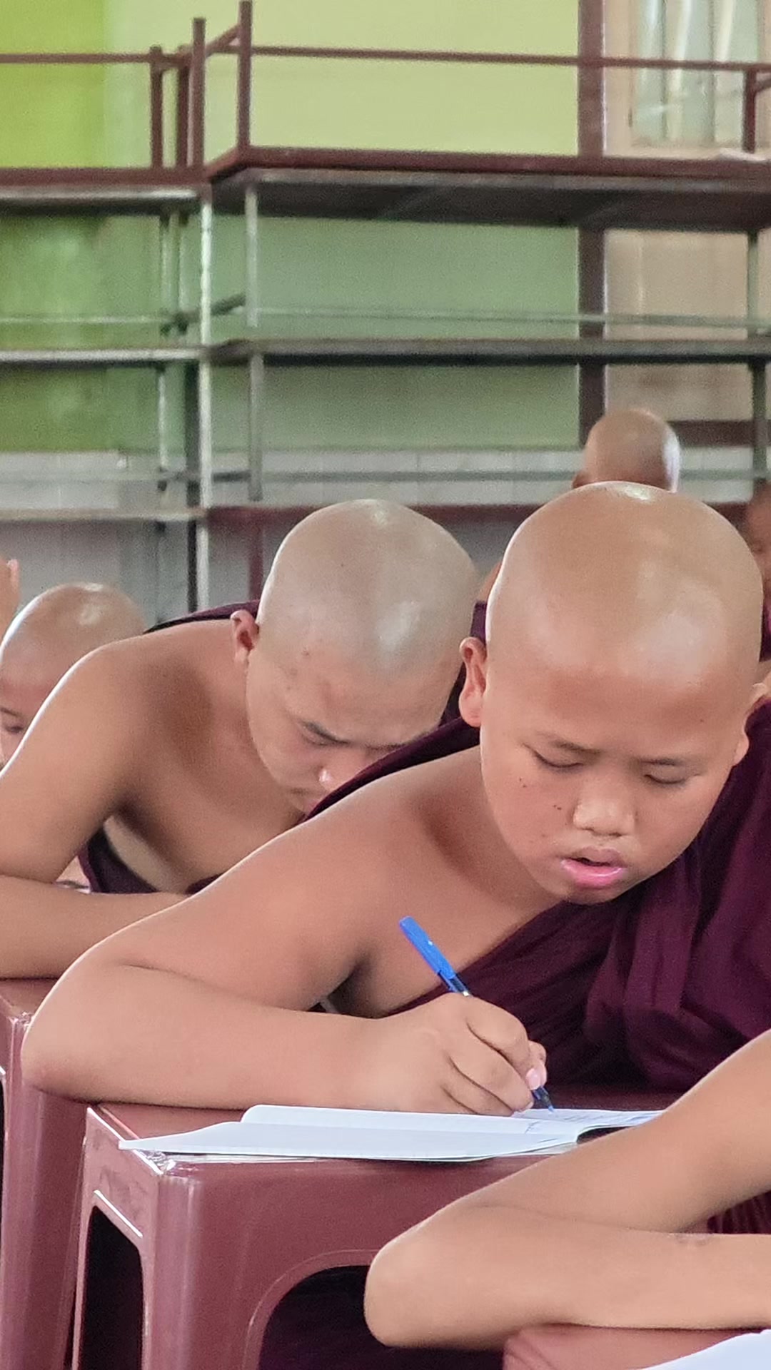 @ဇေတ၀န်