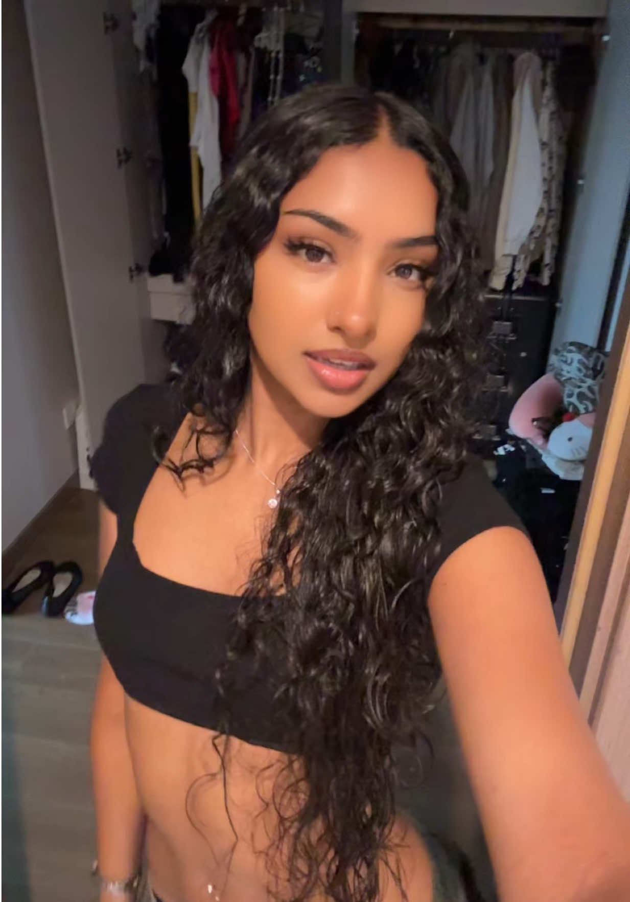 @ELLA-JANE