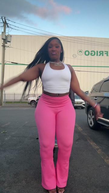 @TheRealTinkaabellaaa🧡