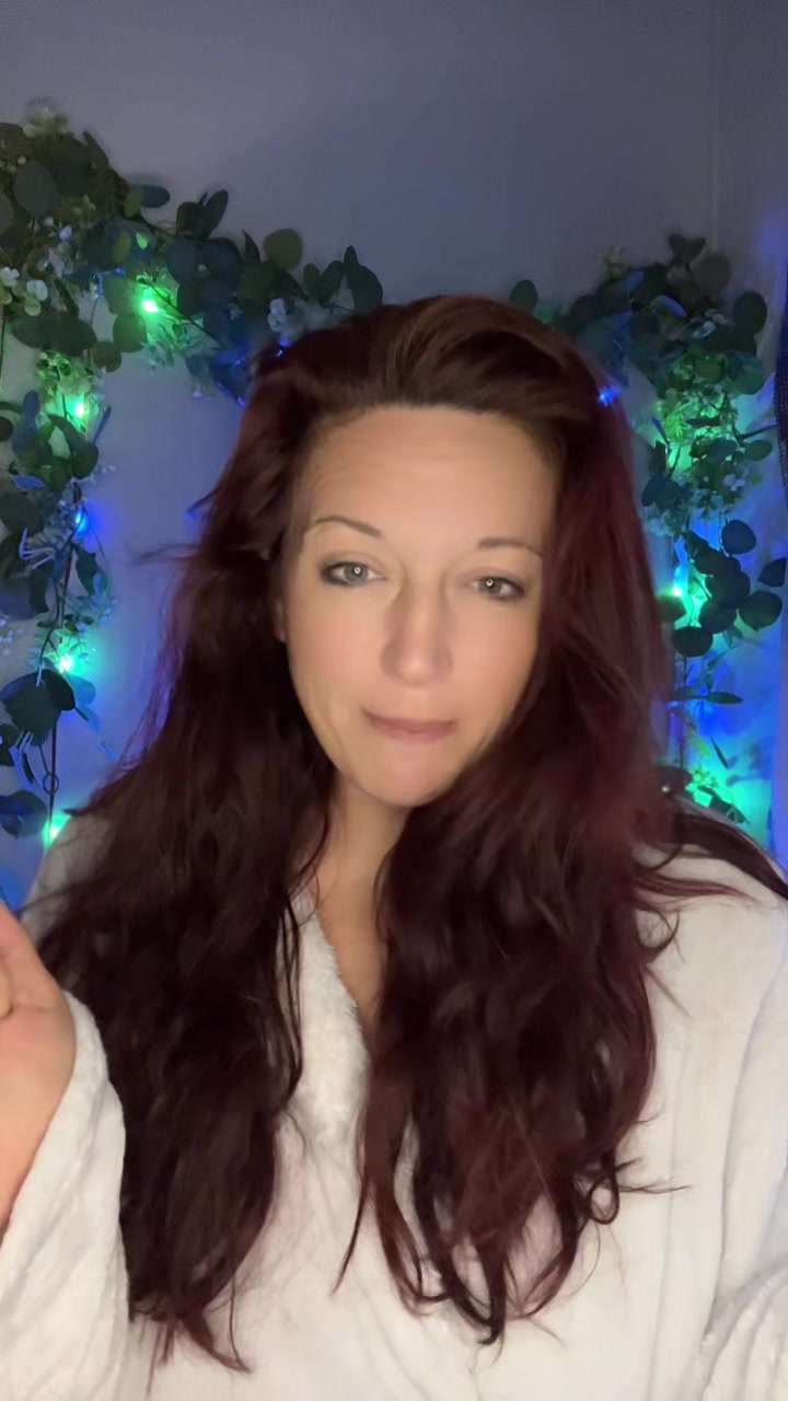 @🐝 𝓑𝓮𝓽𝓱  🧜&zwj;♀️