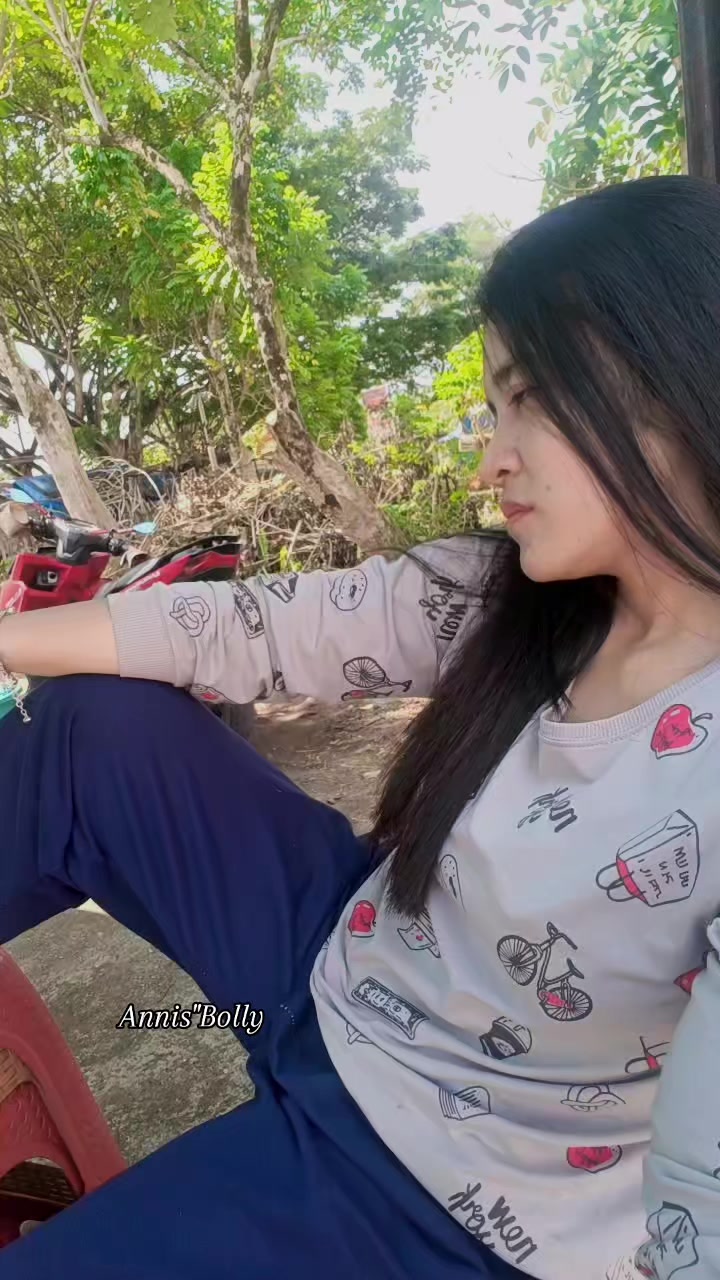 @annisbolly09