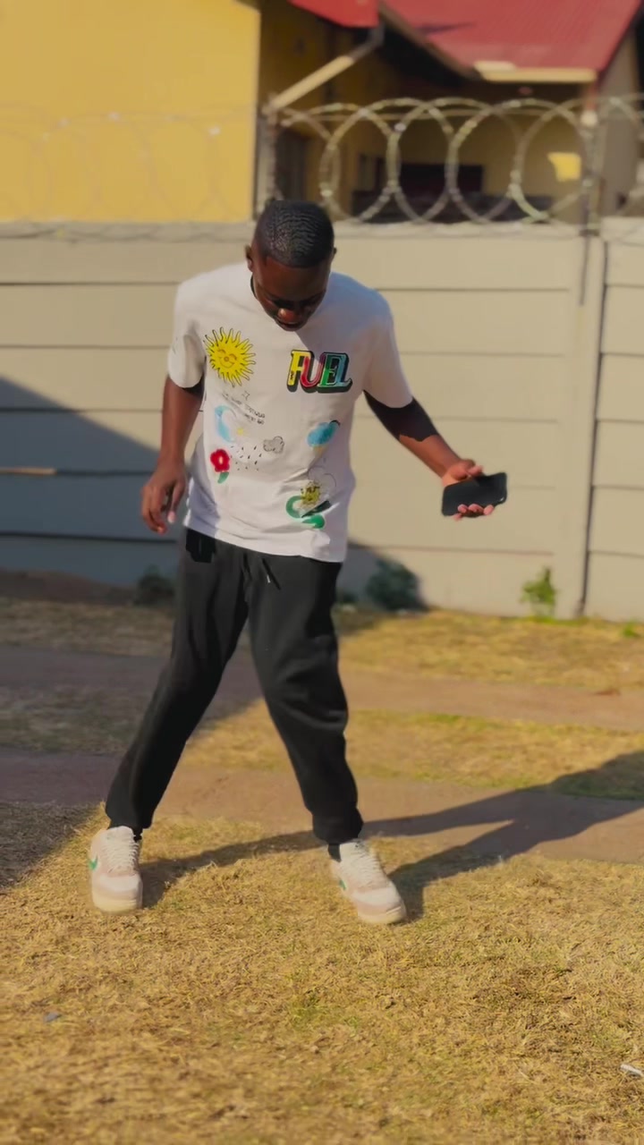@Sthibo🇿🇦