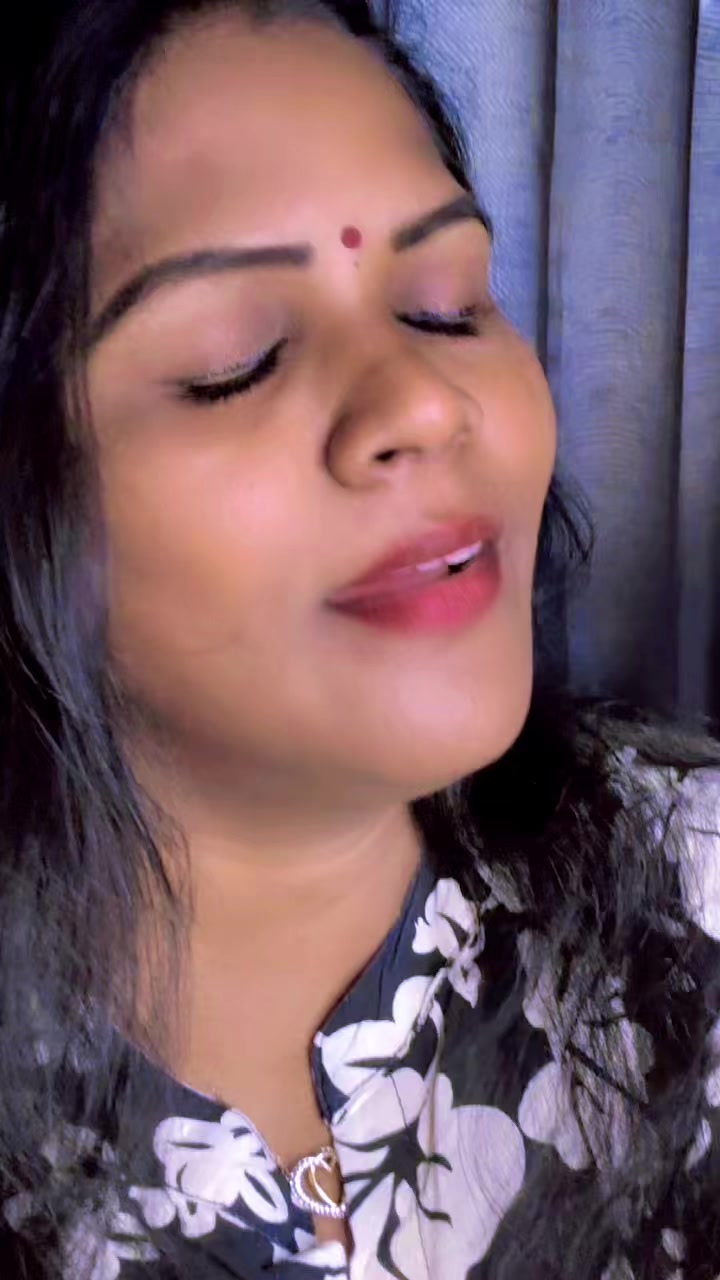 @GaYaThRI❤️ MaNiKAnDaN ❤️🇨🇦☃️