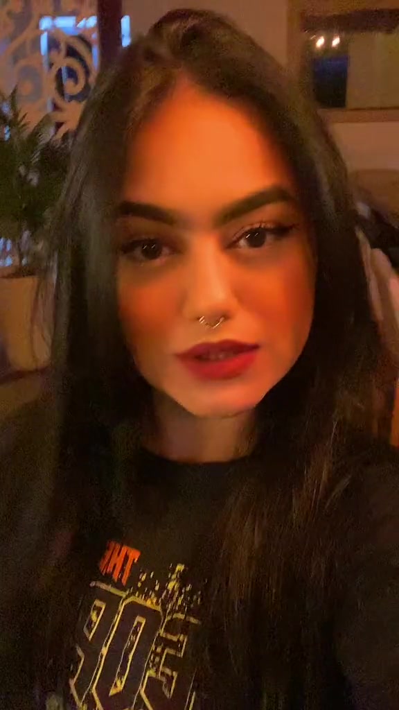 @Victória Nogueira