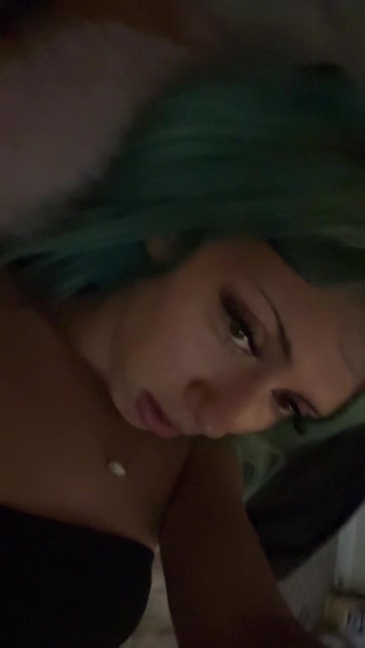 @⃟