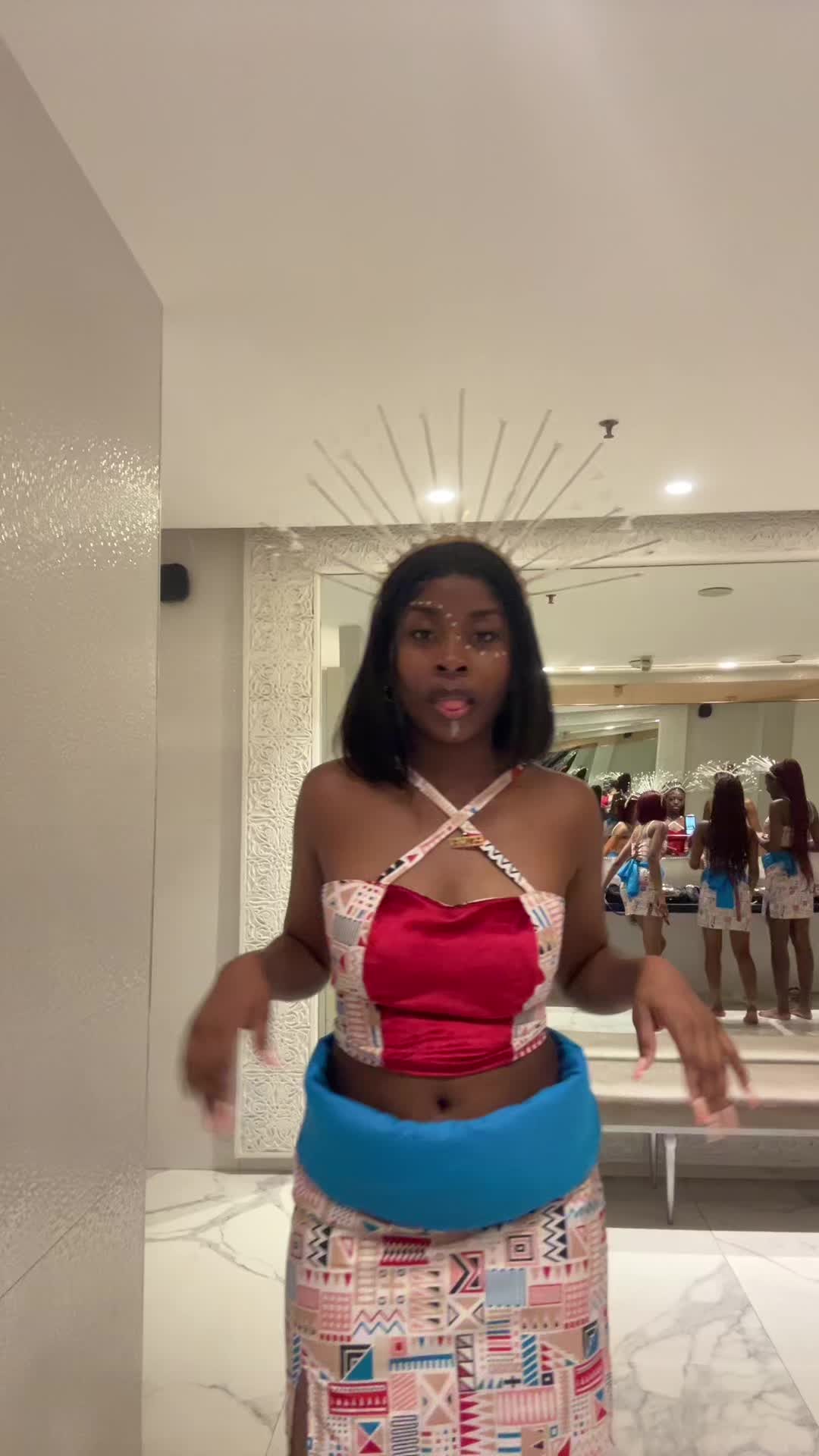@Esther Karmen 🌺