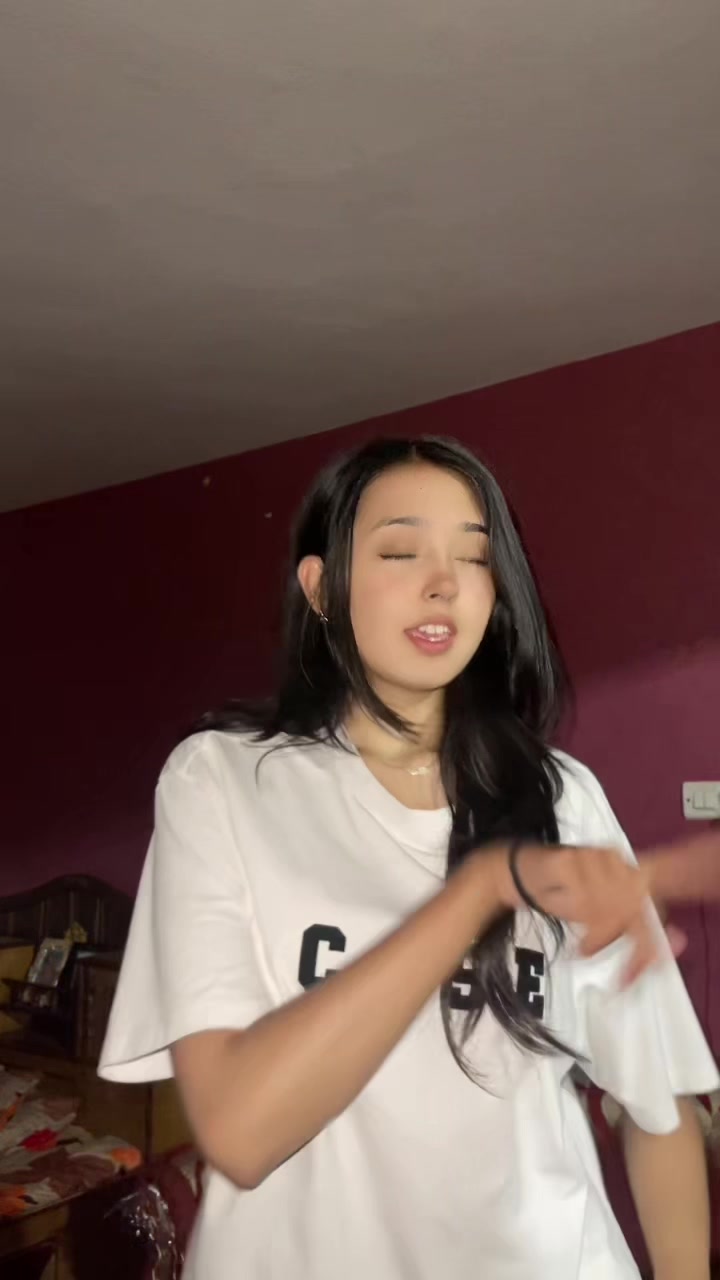 @Anamika🎀