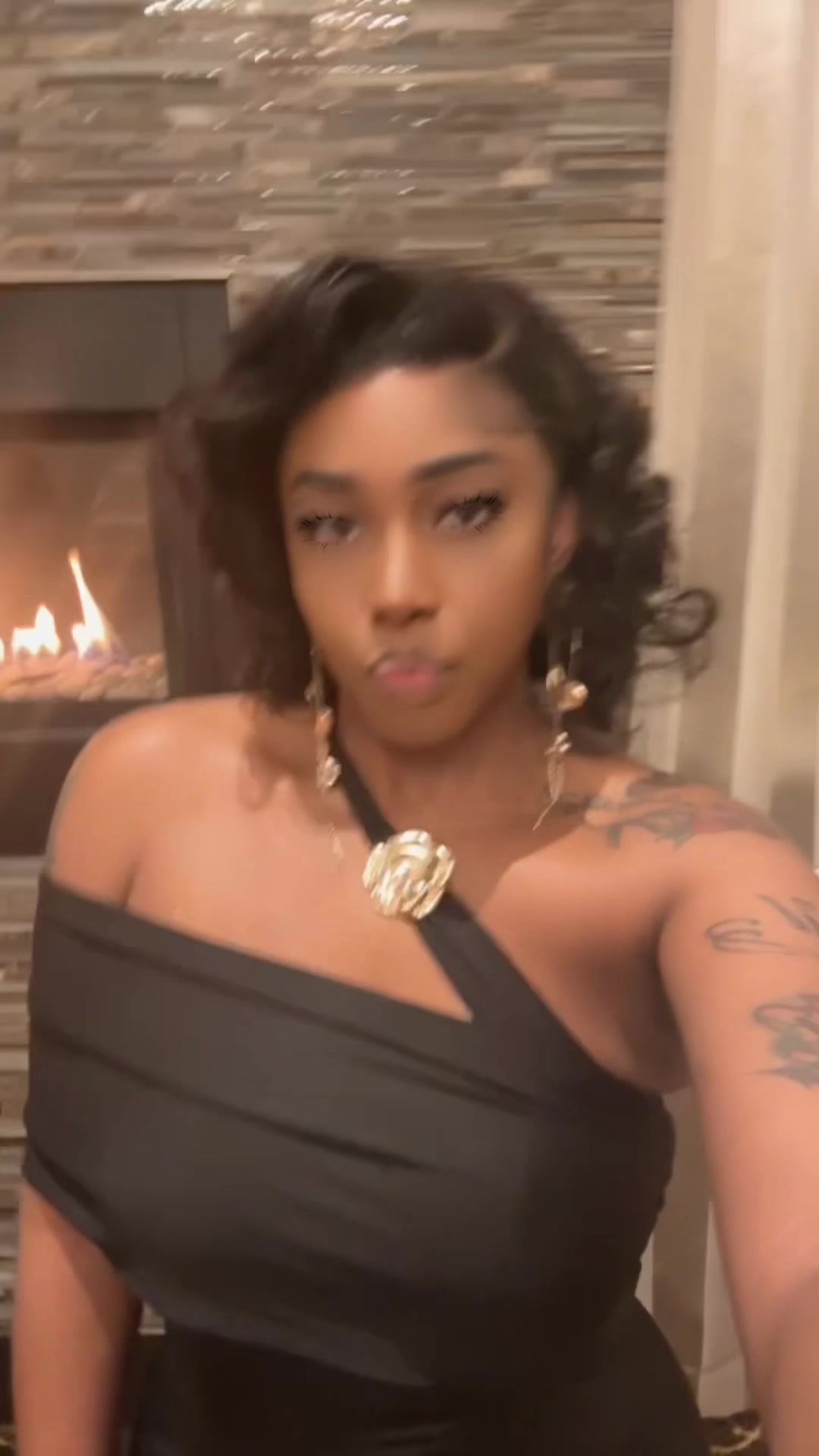 @happi_doll