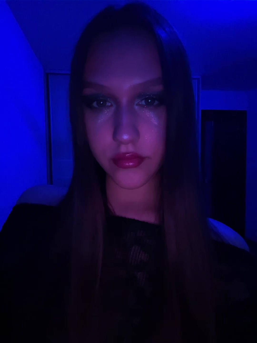@нексави