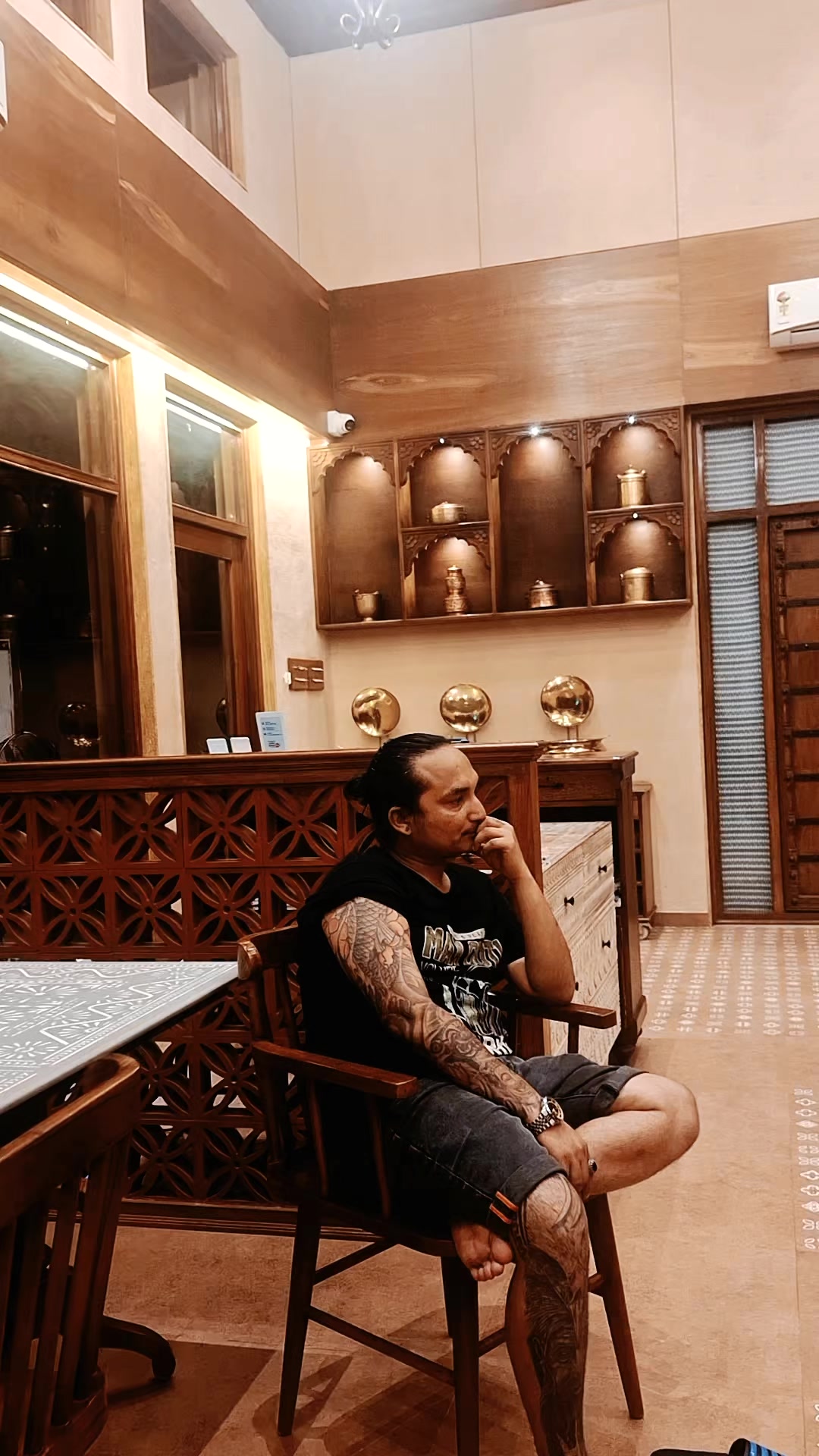 @Mr.MadhufuckingThapa✌️