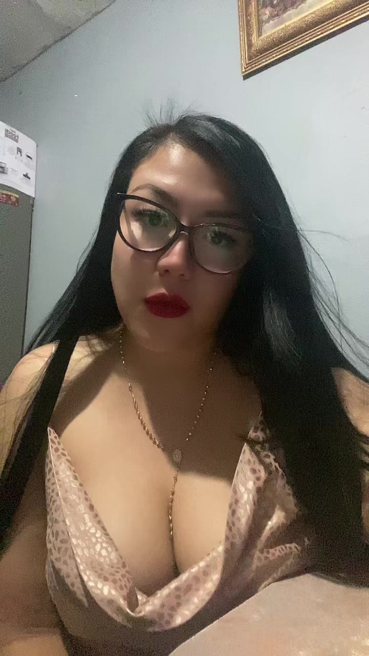@Nataly Escalante👑