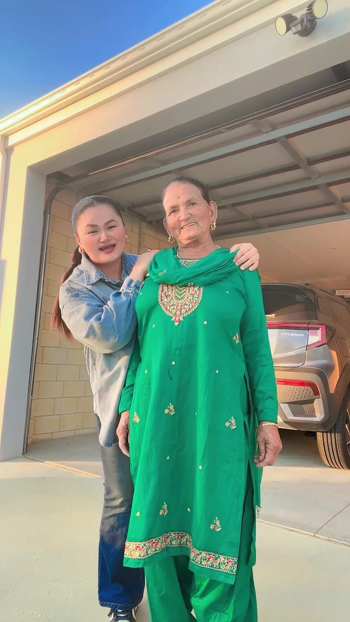 @Megha❤️Amar #amera💕