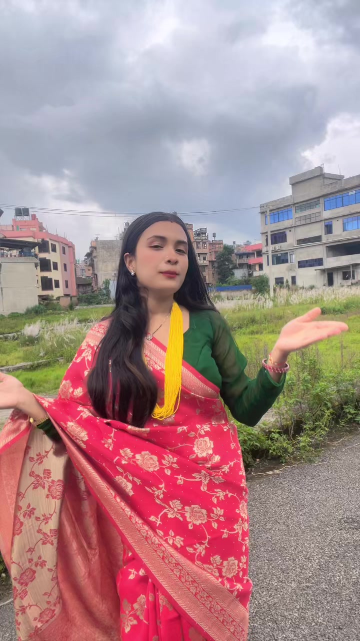 @Ayushu🤪