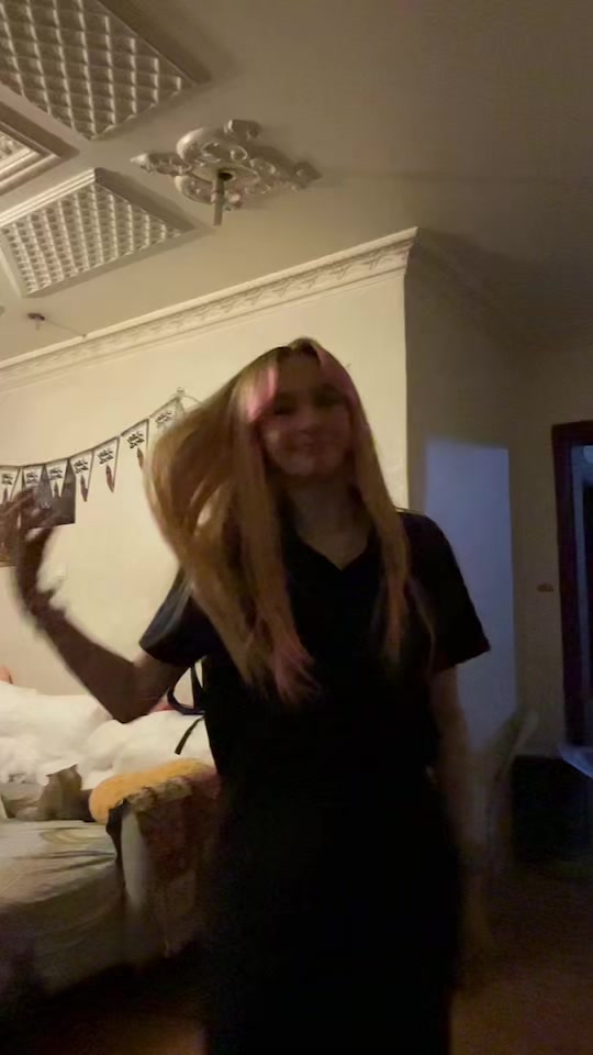 @pinkblondie30