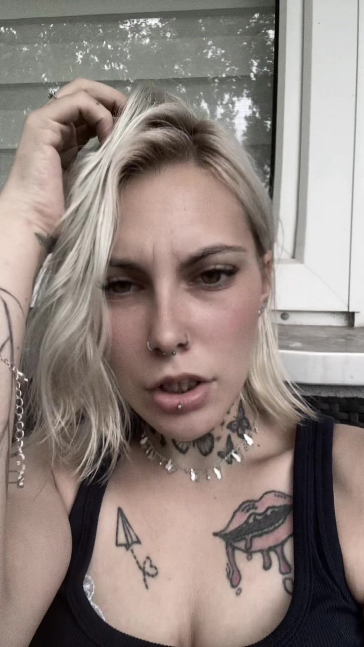 @Misteri_girl