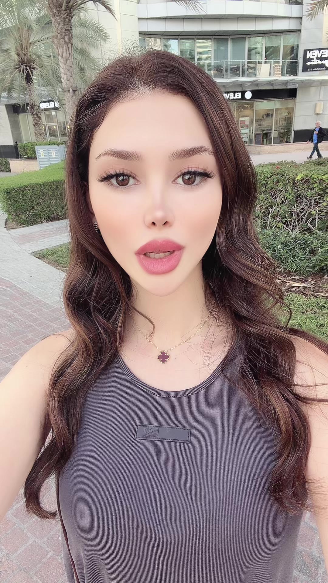 @Su