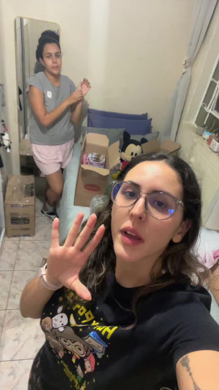 @fefê ·͜·