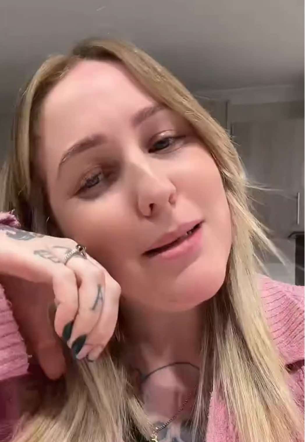 @Em 🖤