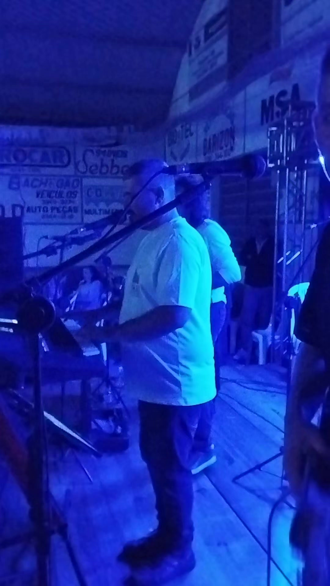 @Três Hermanos