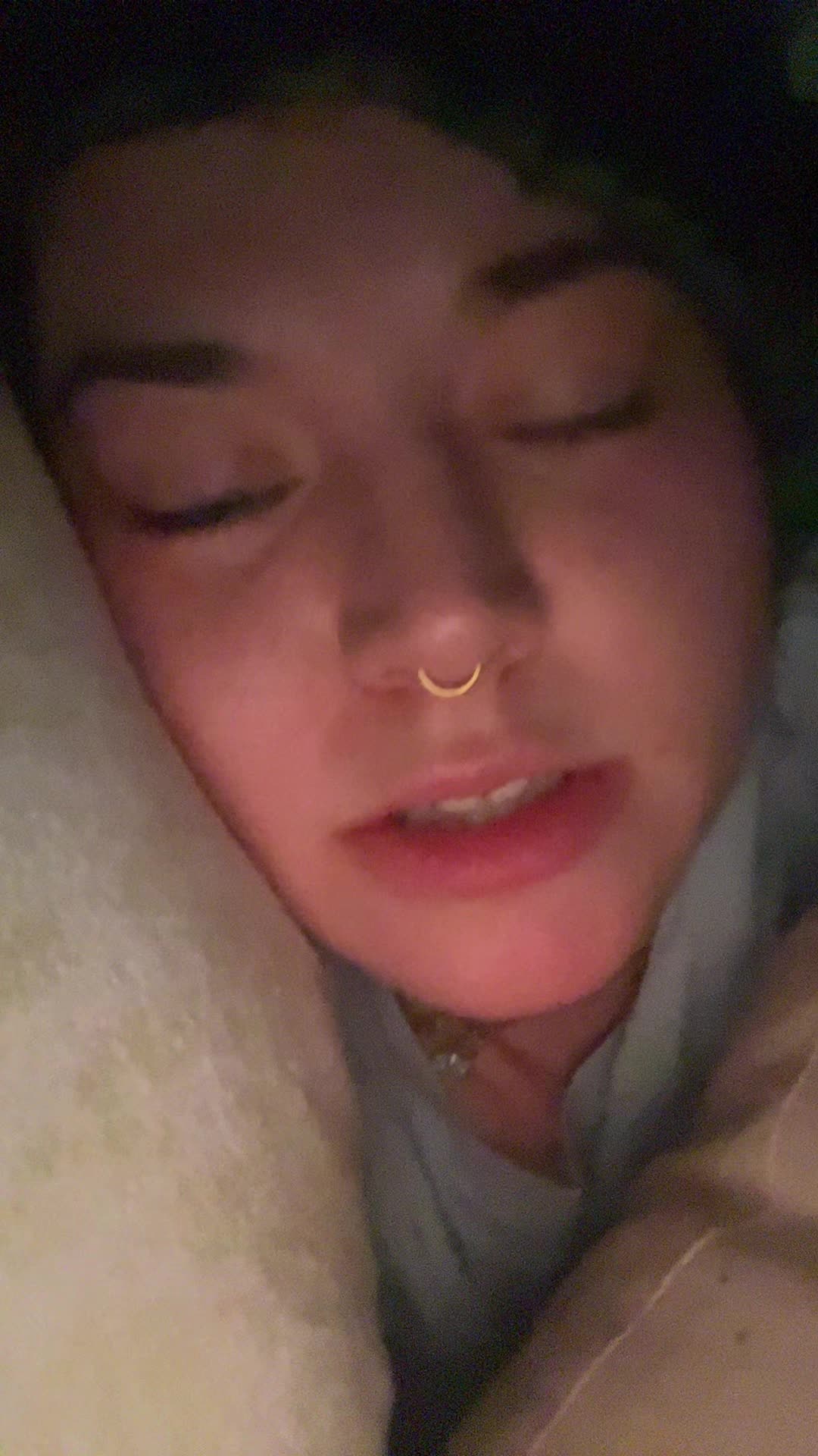 @raeeeeegan
