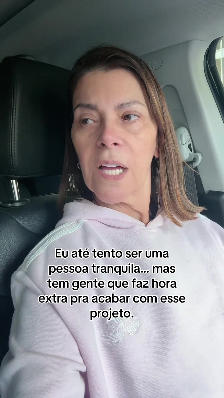 @Valéria