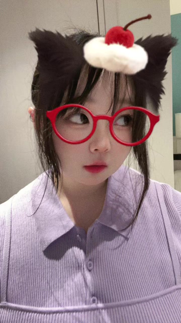@🦋Chelsea🫧🛼