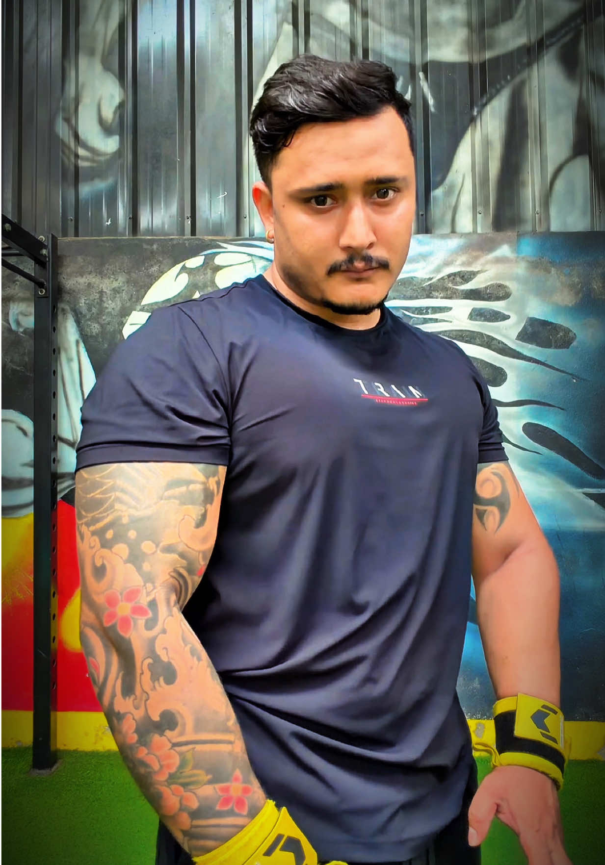 @👑 ROJAN GIRI 👑