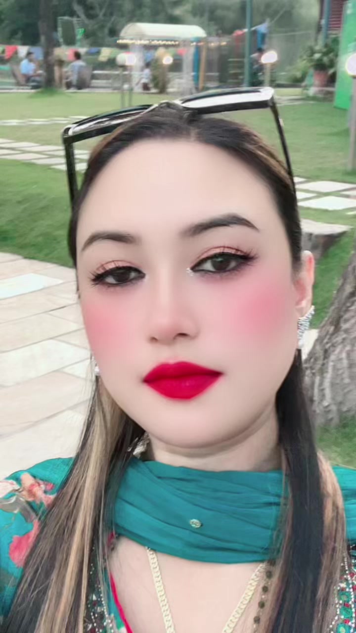 @Chadani queen🦋🥰❤️